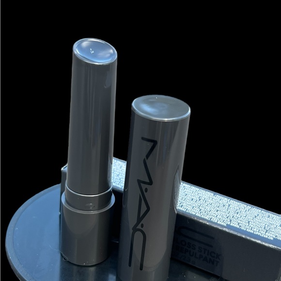 MAC Squirt Plumping Gloss Stick in JET - Picture 9 of 16